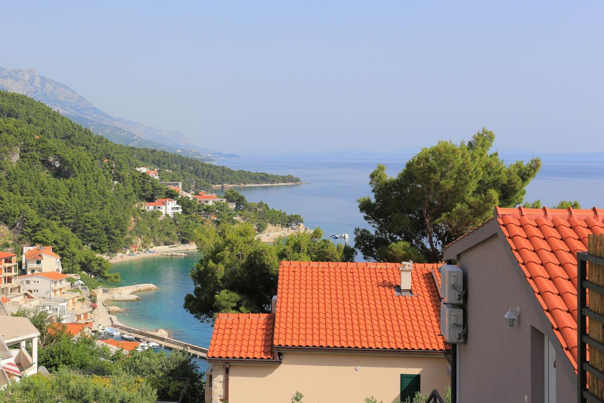 Apartments With A Parking Space Brela, Makarska - 789 Exterior photo